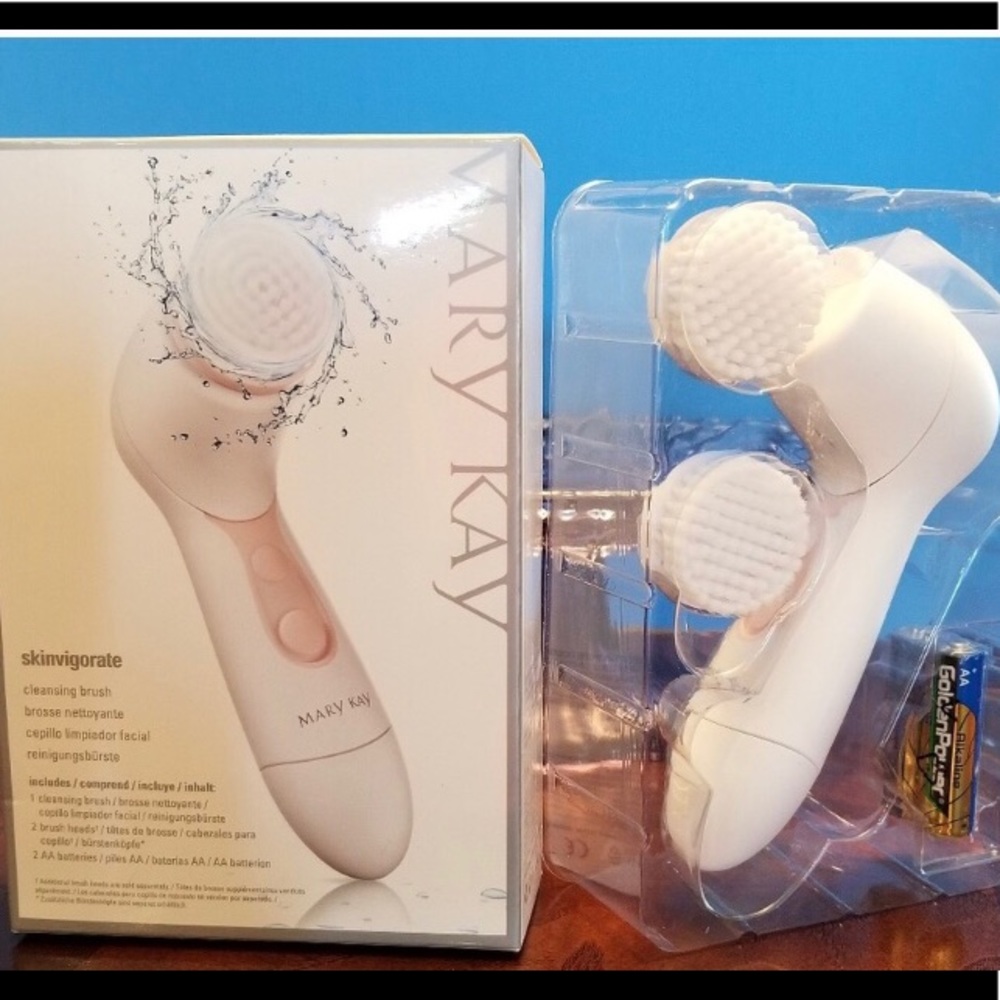 Mary Kay cleansing cleansing brush